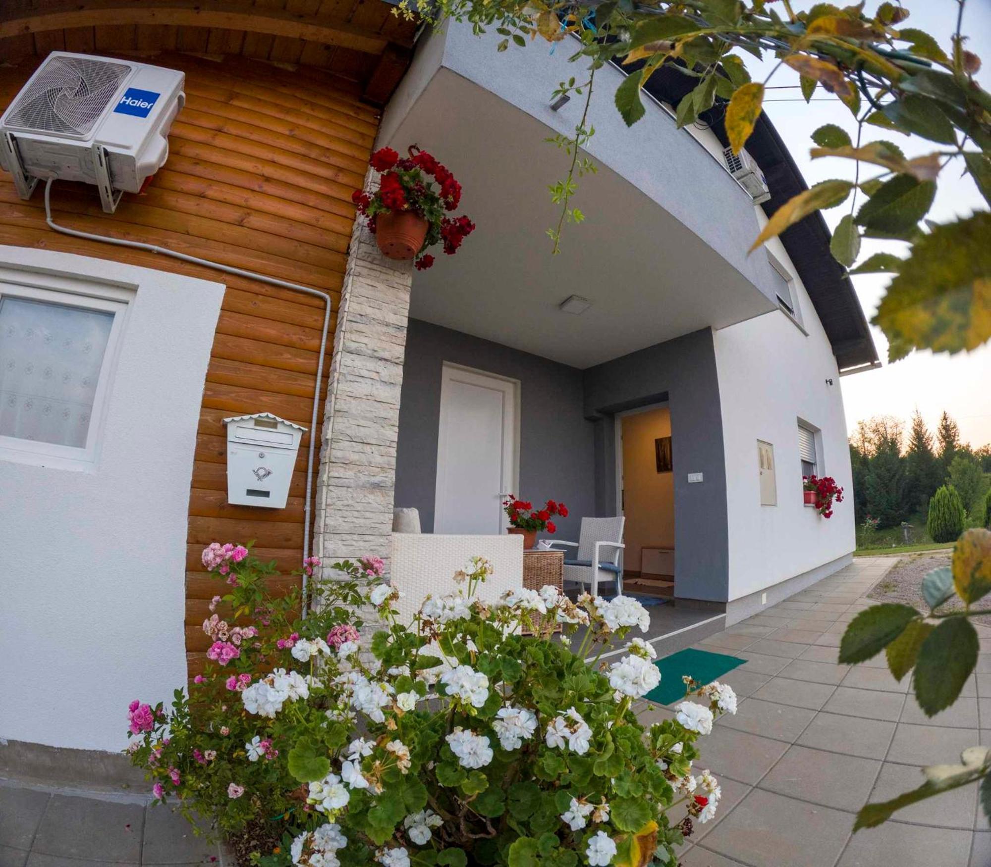 Apartment Nina Slunj Zewnętrze zdjęcie